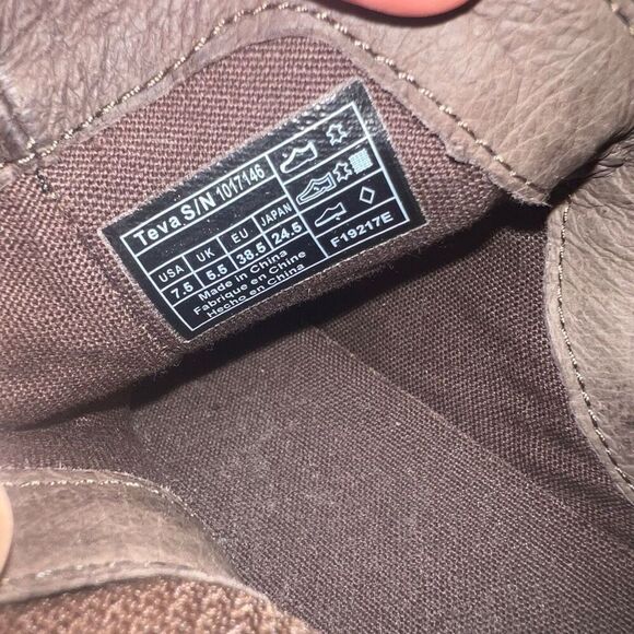 Teva Brown Ankle Boots LEather NEW Sz 7.5 - Picture 3 of 8